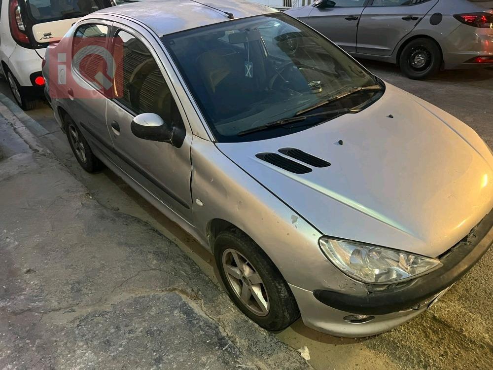 بيجو 206